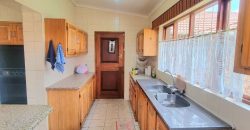 Spacious Family Home with Pool & Cottage