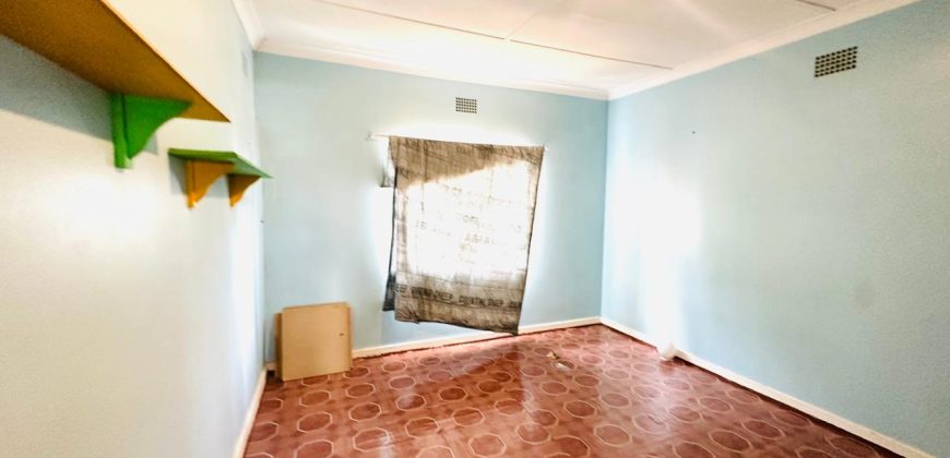 Family living with income potential in Homestead