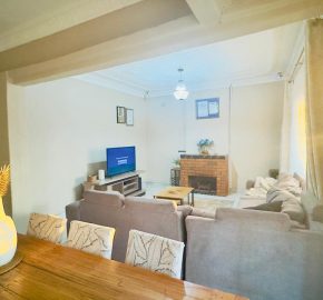 3-Bedroom Home with 2 Income-Generating Cottages for sale in Malvern