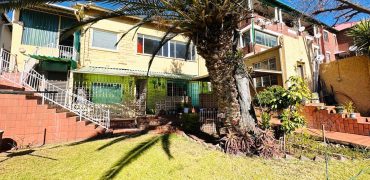 Family Home with Pool