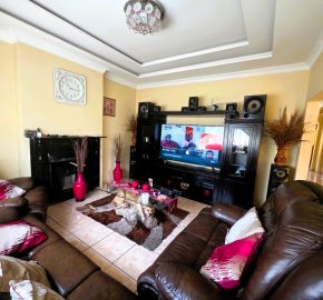 Spacious Family Home with Income-Generating Potential in Troyeville