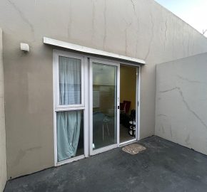 Stylish Bachelor Unit in the Heart of Maboneng