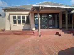 3 bedroom home in Kensington