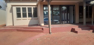 3 bedroom home in Kensington