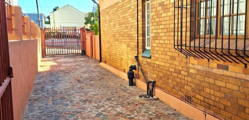 Lovely 3 Bedroom House Well Positioned