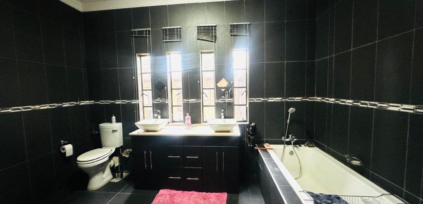 Family Home Close to All Amenities