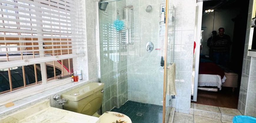 Family Home with Pool