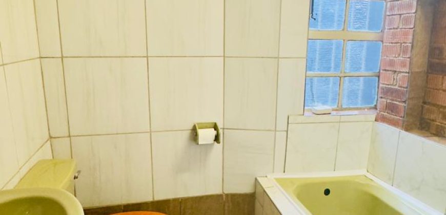 3-Bedroom Home with 2 Income-Generating Cottages for sale in Malvern