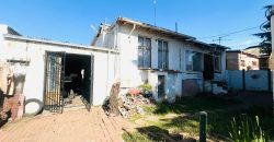 Fixer-Upper with Cottage in Bezuidenhout Valley