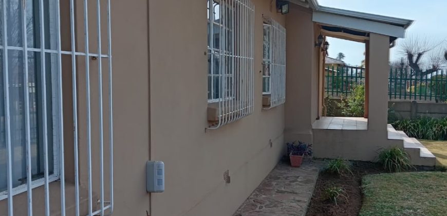 Dual-Living Home in Primrose