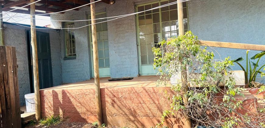 Spacious Home with Cottage, Pool & Garden