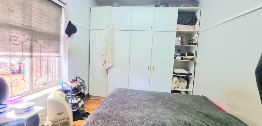 Neat 3-Bedroom Home with Income-Generating Cottage