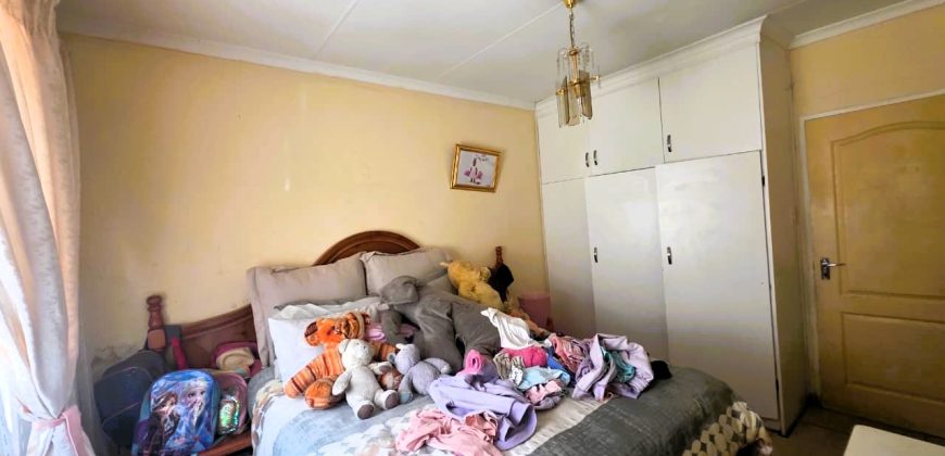 Spacious Family Home with Income-Generating Potential in Troyeville