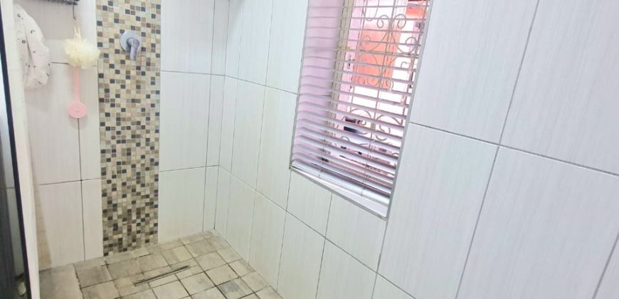 Neat 3-Bedroom Home with Income-Generating Cottage