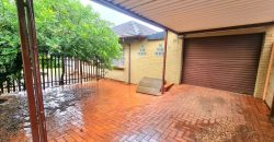 Family Home with Entertainment Area & Pool