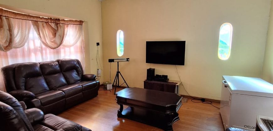 Lovely 3 Bedroom House Well Positioned