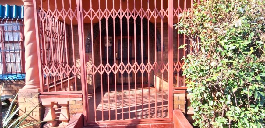 Lovely 3 Bedroom House Well Positioned