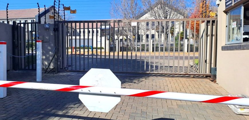 Welcome to this delightful 2-bedroom apartment, a perfect blend of modern convenience and tranquil living.