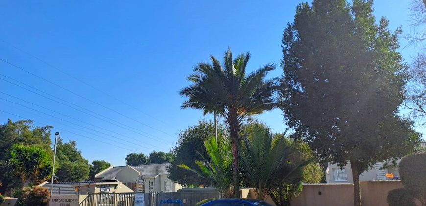 Welcome to this delightful 2-bedroom apartment, a perfect blend of modern convenience and tranquil living.