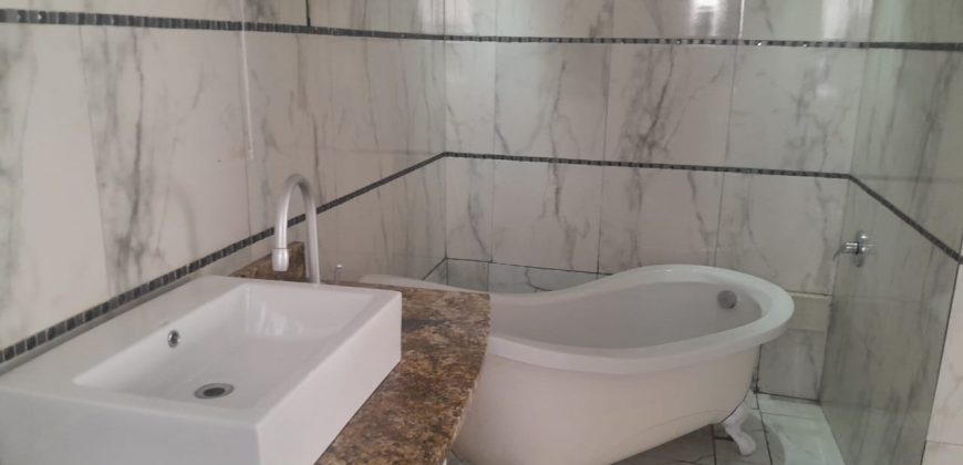 3 bedroom home in Kensington