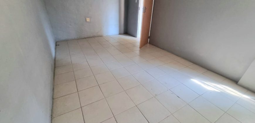 Family home in a secure area