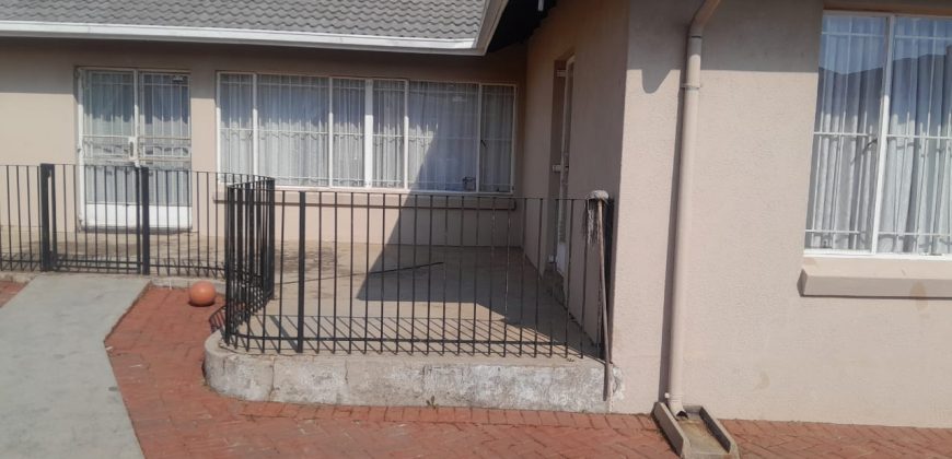 3 bedroom home in Kensington