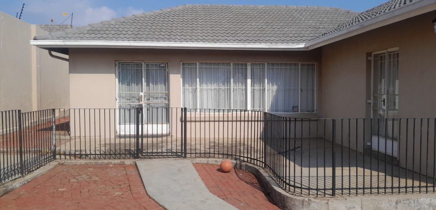 3 bedroom home in Kensington