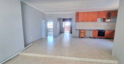 Family home in a secure area