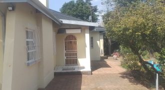 Family home in Lambton with a 2 bed cottage