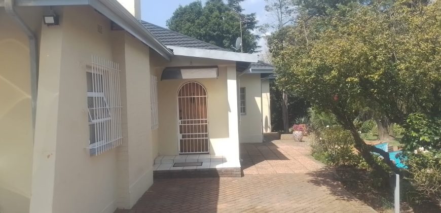 Family home in Lambton with a 2 bed cottage