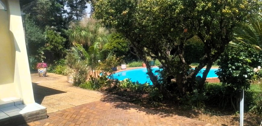 Family home in Lambton with a 2 bed cottage