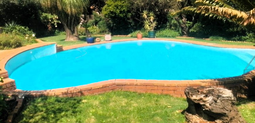 Family home in Lambton with a 2 bed cottage