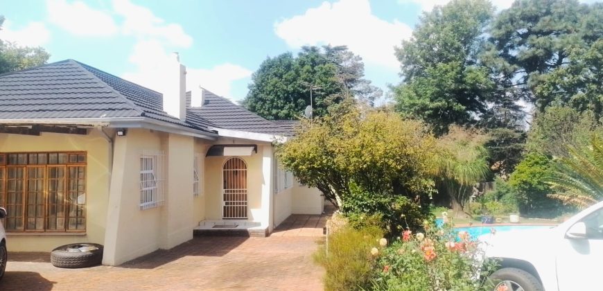 Family home in Lambton with a 2 bed cottage