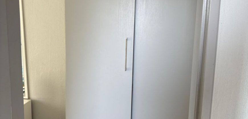 2 Bedroom apartment seeking new owners.