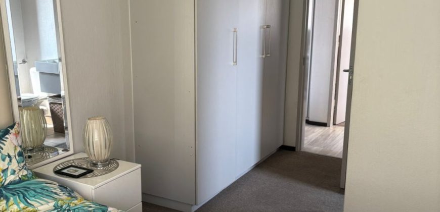 2 Bedroom apartment seeking new owners.