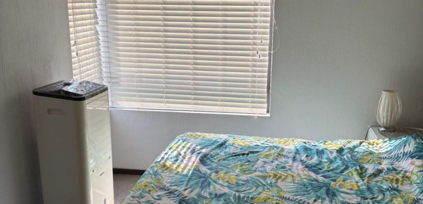 2 Bedroom apartment seeking new owners.