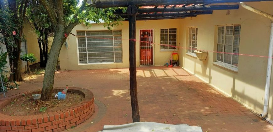 Investment Opportunity – 3-Bedroom Home with Income-Generating Units