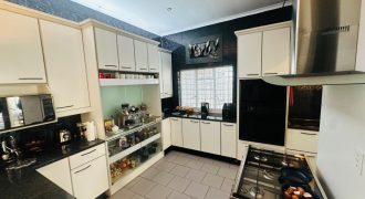 4 BEDROOM HOUSE FOR SALE