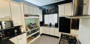 4 BEDROOM HOUSE FOR SALE