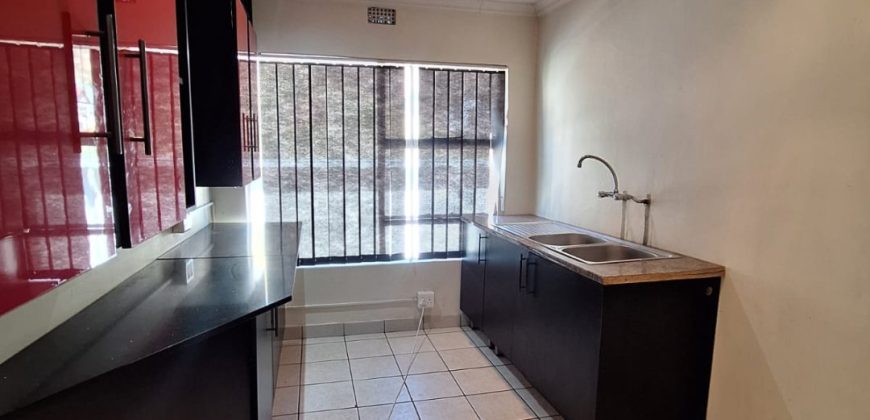 Huge five bedroom duplex in Kensington Johannesburg