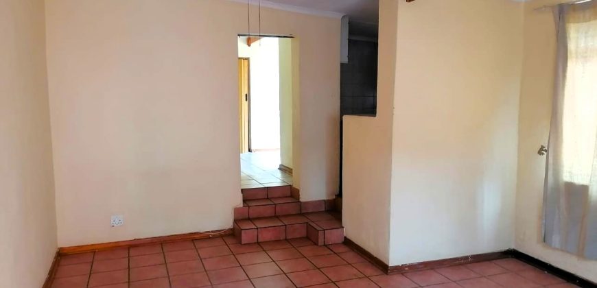 Spacious Family Home with Entertainment Area & Cottage
