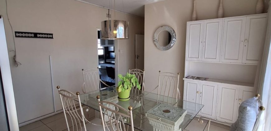 Huge five bedroom duplex in Kensington Johannesburg