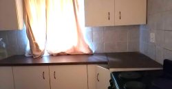 Spacious Family Home with Entertainment Area & Cottage