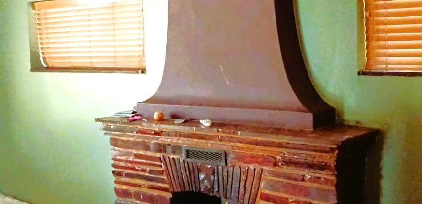 Spacious 3 Bedroom Home in Wychwood, Germiston