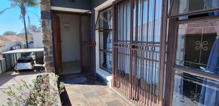 Huge five bedroom duplex in Kensington Johannesburg