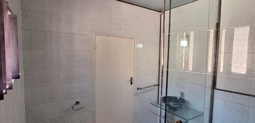 Huge five bedroom duplex in Kensington Johannesburg