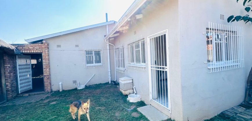 Make new memories in this 3 Bedroom home.