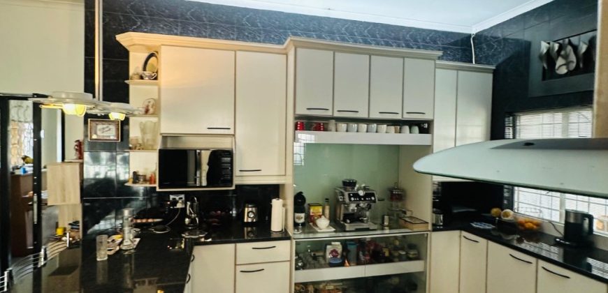 4 BEDROOM HOUSE FOR SALE