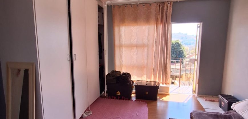Huge five bedroom duplex in Kensington Johannesburg