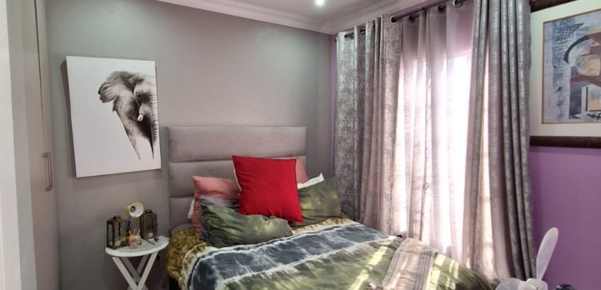 Huge five bedroom duplex in Kensington Johannesburg